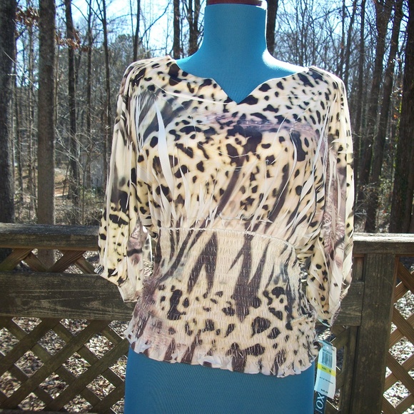 XOXO Tops - XOXO Top Out of the Woods - NWT Size Med
